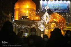 Ang Babaeng Dutch ay Nagbalik-loob sa Islam sa Banal na Dambana ng Imam Reza
