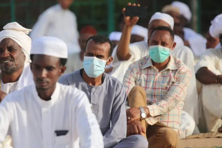 Sudan camilerinde Kur'an-ı Kerim okunuyor
