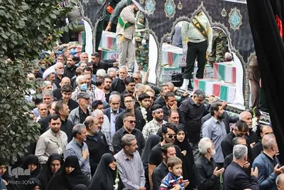 تشییع پیکر مطهر ۲۳ شهید دفاع مقدس در ارومیه‎