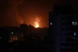 Zionist Regime Warplanes Launch Airstrikes on Gaza Strip