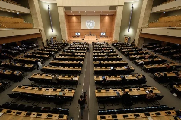 مجلس حقوق الإنسان يقرّ إدانة الكراهية الدينية عقب حرق القرآن في السويد