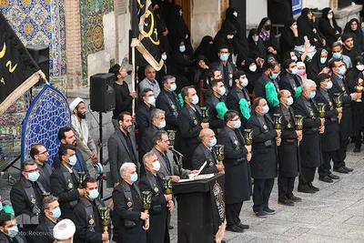 Flagge auf Kuppel des Heiligtums von Abdul Azim Hasani (a.s) durch eine schwarze Trauerflagge ersetzt