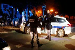 Muslime verurteilen Ermordung von Pariser Lehrer