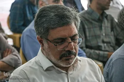 غبار روبی مزار شهدا‎ با حضور اعضای جهاد دانشگاهی اصفهان