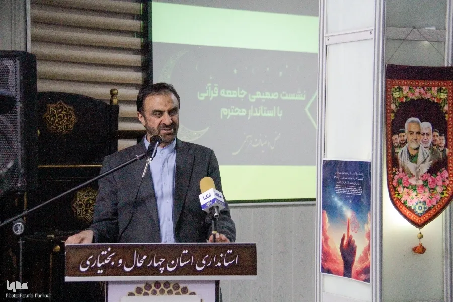 جمعی از قرآنیان با استاندار چهارمحال‌وبختیاری دیدار کردند
