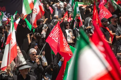 تشییع پیکر رهبر شهید در تهران