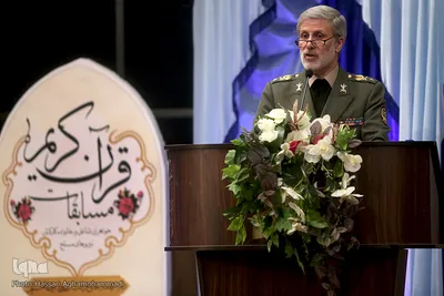 امیر سرتیپ امیر حاتمی، وزیر دفاع و پشتیبانی نیروهای مسلح در اختتامیه دوازدهمین دوره مسابقات قرآن خواهران شاغل و خانواده کارکنان نیروهای مسلح
