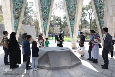 آرامگاه خیام نیشابوری