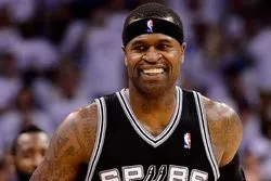 Une ancienne gloire de la NBA se convertit à l’islam
