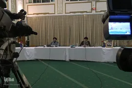 جلسه گردهمایی مجازی روحانیون انگلیس‎