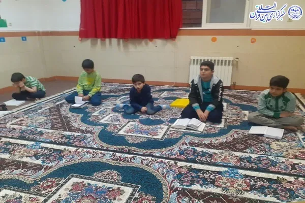 ...تشریح فعالیت های خانه قرآن شهید آیت الله توسلی هادی شهر...