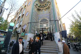 مراسم ترحیم مرحوم یعقوب منصوری پدر کریم منصوری قاری ممتاز و بین المللی کشور