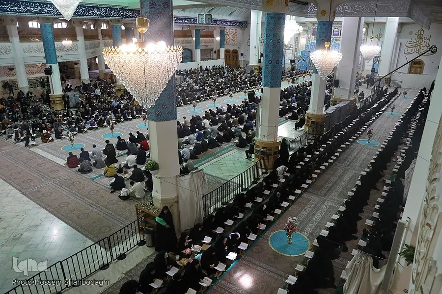 تقرير مصور | ختمة رمضانية قرآنية مرتلة في مرقد السيدة معصومة(س)