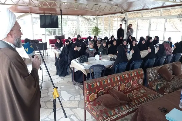 بالصور...حفل تكريم للكادر التعليمي القرآني في منطقة 