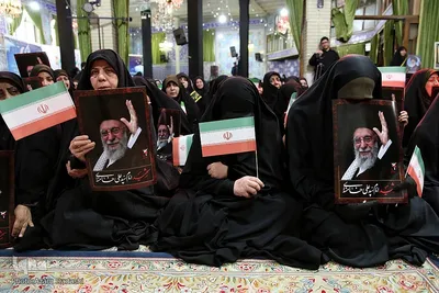 تجمع حماسی بانوان قزوینی در سوگ رهبر شهید