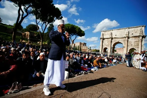 Italy: Muslim Community Dismayed by Islamic Center Closures