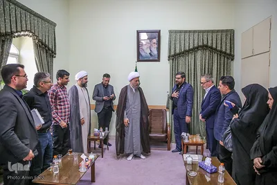 دیدار جهادگران جهاددانشگاهی فارس با نماینده ولی فقیه در استان فارس