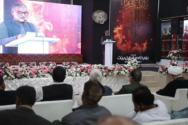 تنظيم جلسة بحثية عن مقامات السيدة الزهراء (ع) في باكستان + صور