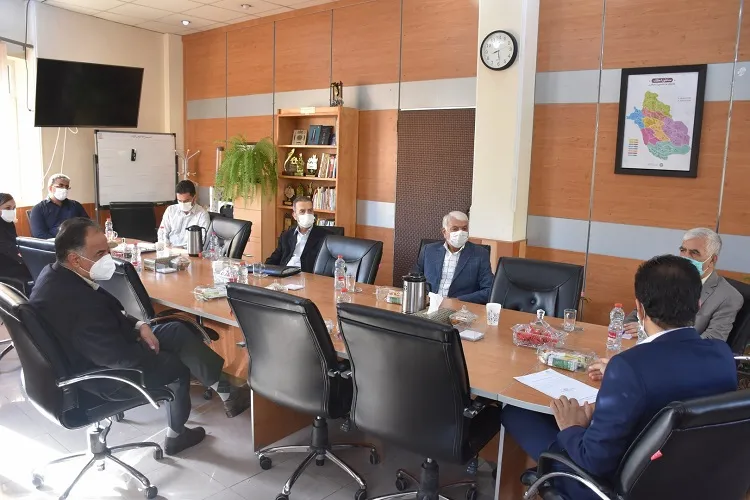 خیران فارس برای توسعه کتابخانه‌ها به میدان آیند