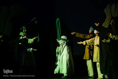نمایش «غریبه شام»