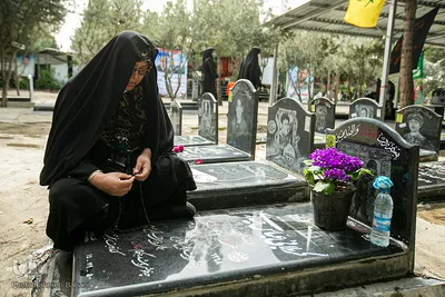 آخرین پنجشنبه سال کرونایی در بهشت زهرا