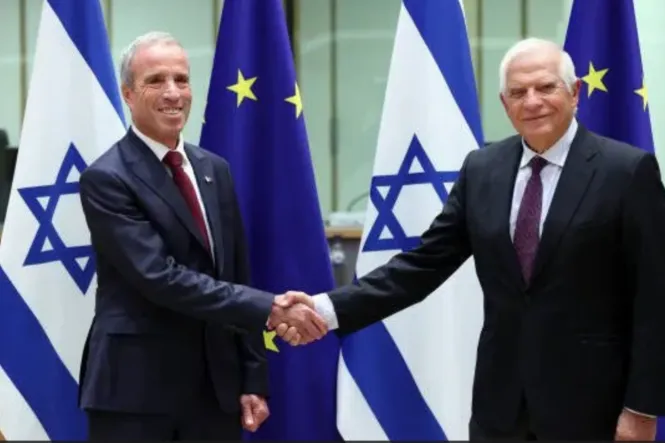 Denunciare l’Apartheid israeliano è “antisemitismo”, afferma Unione Europea