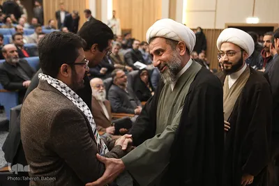 نخستین آیین اعطای تندیس دانشگاه تهران به نمادهای مقاومت