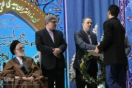 اختتامیه دهمین دوره مسابقات سراسری دارالقرآن امام علی(ع) در بخش آقایان