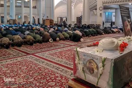 استقبال از پیکر شهید مدافع امنیت در حرم مطهر شاهچراغ(ع)
