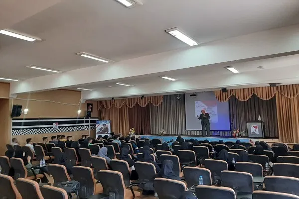 رویداد دانشجویی «صندلی تجربه» در کردستان برگزار شد