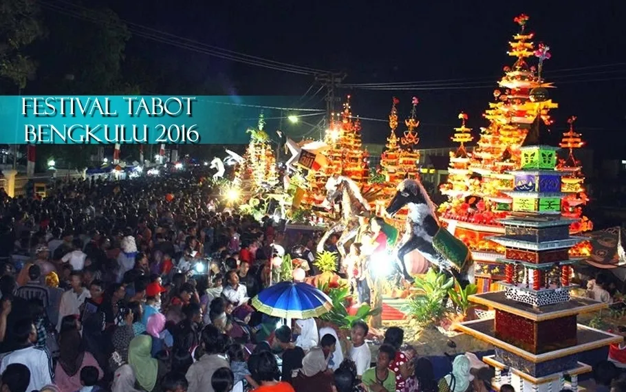 Dari tradisi mengusung keranda hingga menghidupkan malam Syura