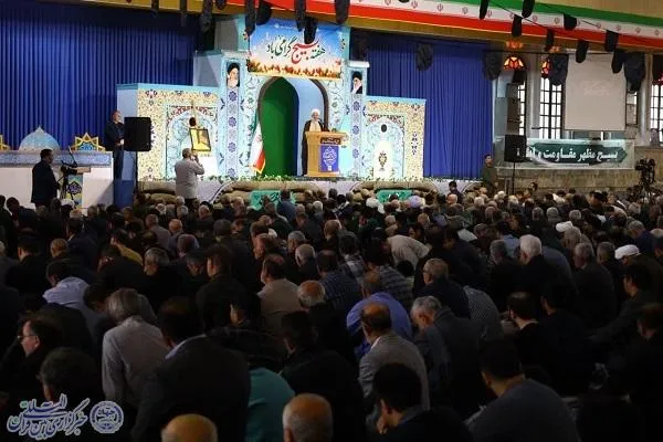 نماز جمعه ساری دوم آذر ماه به امامت آیت‌الله محمد باقر محمدی لائینی و با حضور مردم مومن و انقلابی  در مصلی امام خمینی (ره) مازندران  برگزار شد.