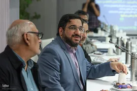 نشست دبیر عالی شورای انقلاب فرهنگی با تعدادی از هنرمندان