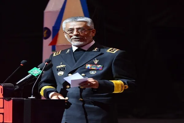 جوانان با روحیه‌ عاشورایی آماده دفاع از کشور هستند