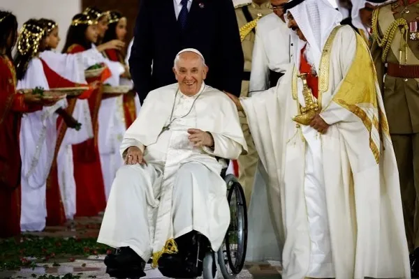 Al Khalifah Regime Using Papal Visit to Cover Up Crimes: Al-Wefaq