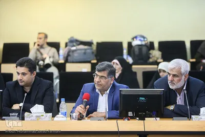 آیین تقدیر از دست اندرکاران کاروان قرآنی انقلاب