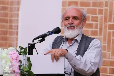 آیین  افتتاح  دبیرخانه  دائمی چهار  فصل جشنواره  طوبی در  نی ریز فارس