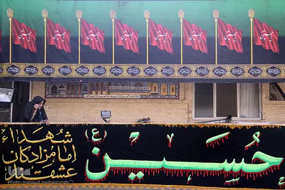 آيين سنتي سياه پوشان و برپايي خيمه عزاداري در آستانه ماه محرم - سمنان
