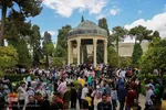 مسافران نوروزی آرامگاه حافظ
