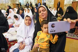 جشن تکلیف دختران در حرم شاهچراغ(ع)‎