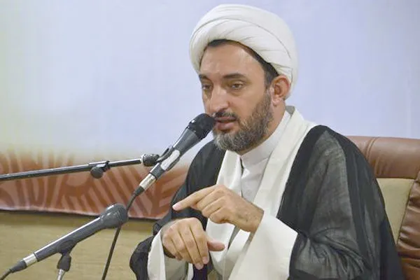 نظام اقتصادی کشور قطعا اسلامی نیست/ رسالت روشنفکری انقلاب