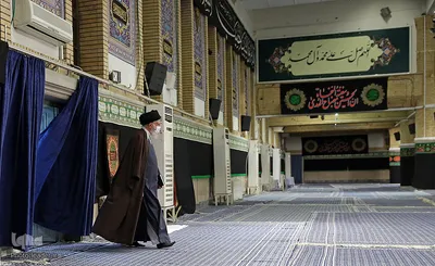 مراسم عزاداری و قرائت زیارت اربعین در حسینیه امام خمینی(ره)
