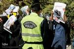 تجمع افغانستانی‌های مقیم مشهد در مقابل کنسولگری پاکستان
