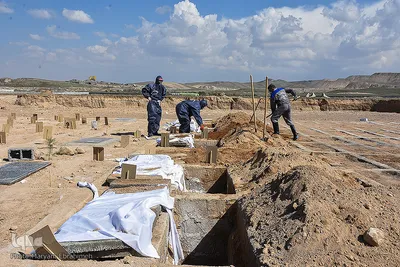 خاکسپاری غریبانه قربانیان کرونا