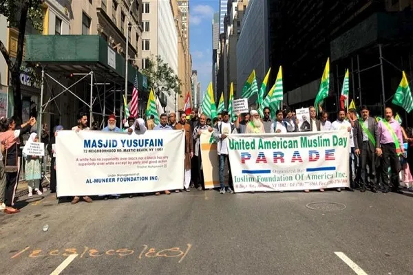 Amerikan Müslümanları İslam vahdetini vurgulamak için yürüdü