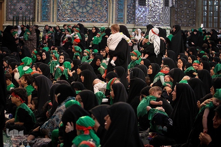 آیین شیرخوارگان حسینی در حرم رضوی