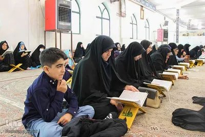 محفل جزء خوانی قرآن کریم در امامزادگان باقریه بیرجند