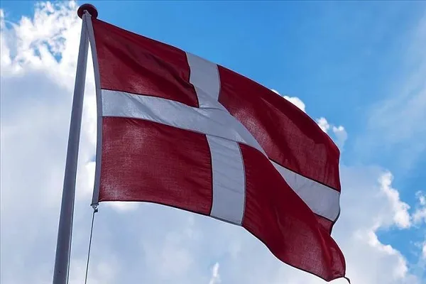 Danimarkalı ırkçı parti üyelerinden Stockholm'de Kur'an yakma provokasyonu