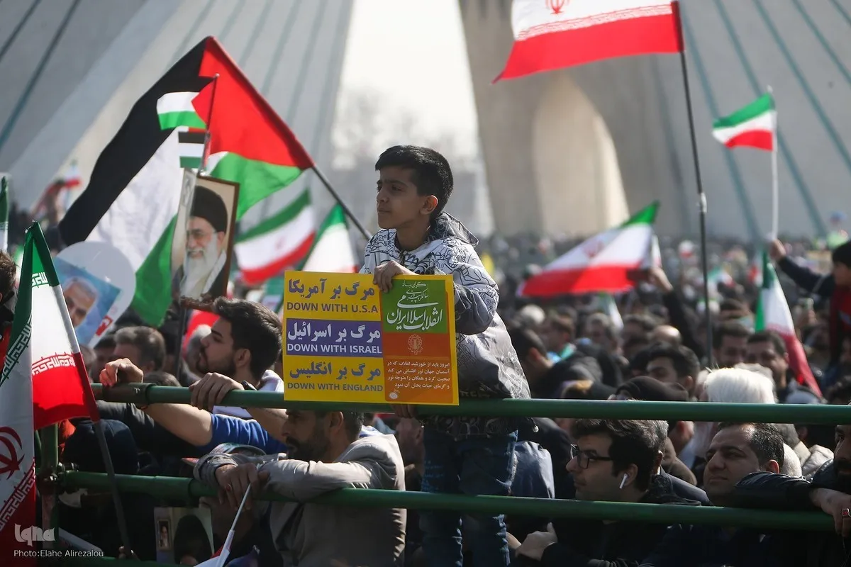 Mamilioni ya wananchi wa Iran washiriki maandamano ya kuadhimisha ushindi wa Mapinduzi ya Kiislamu