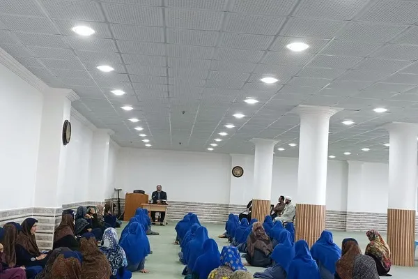 بانوان طلبه‌؛ پرچمدار تقریب و وحدت اسلامی